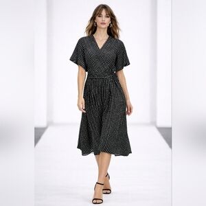 Diane von Furstenberg Silk Polka Dot Wrap Dress Black White Size 0 Classic DVF